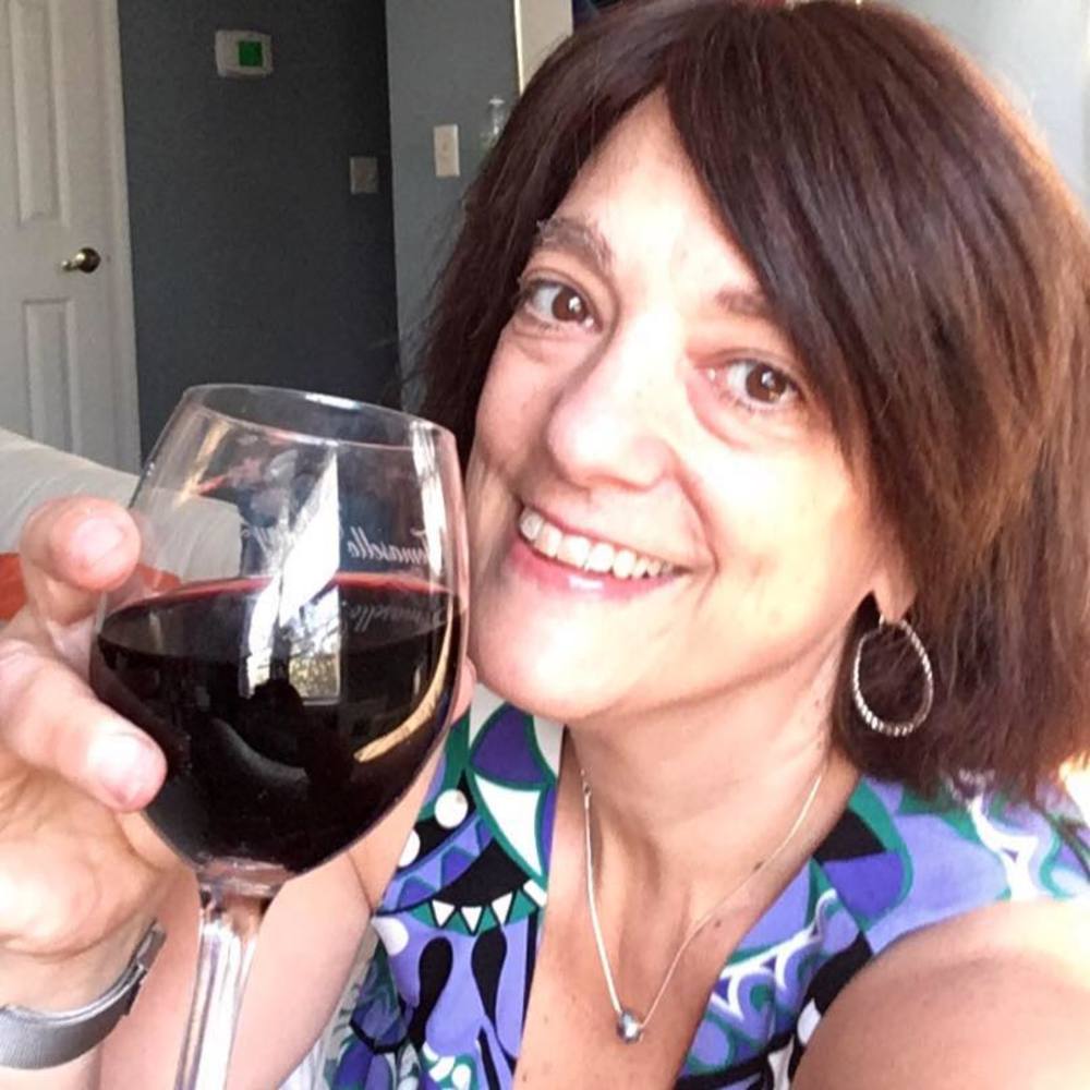 Meet your Posher, Elise